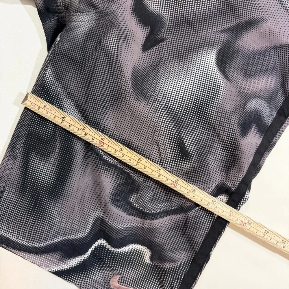 Nike Board Shorts Men Small Gray Abstract Marble Print Good Swim Trunks